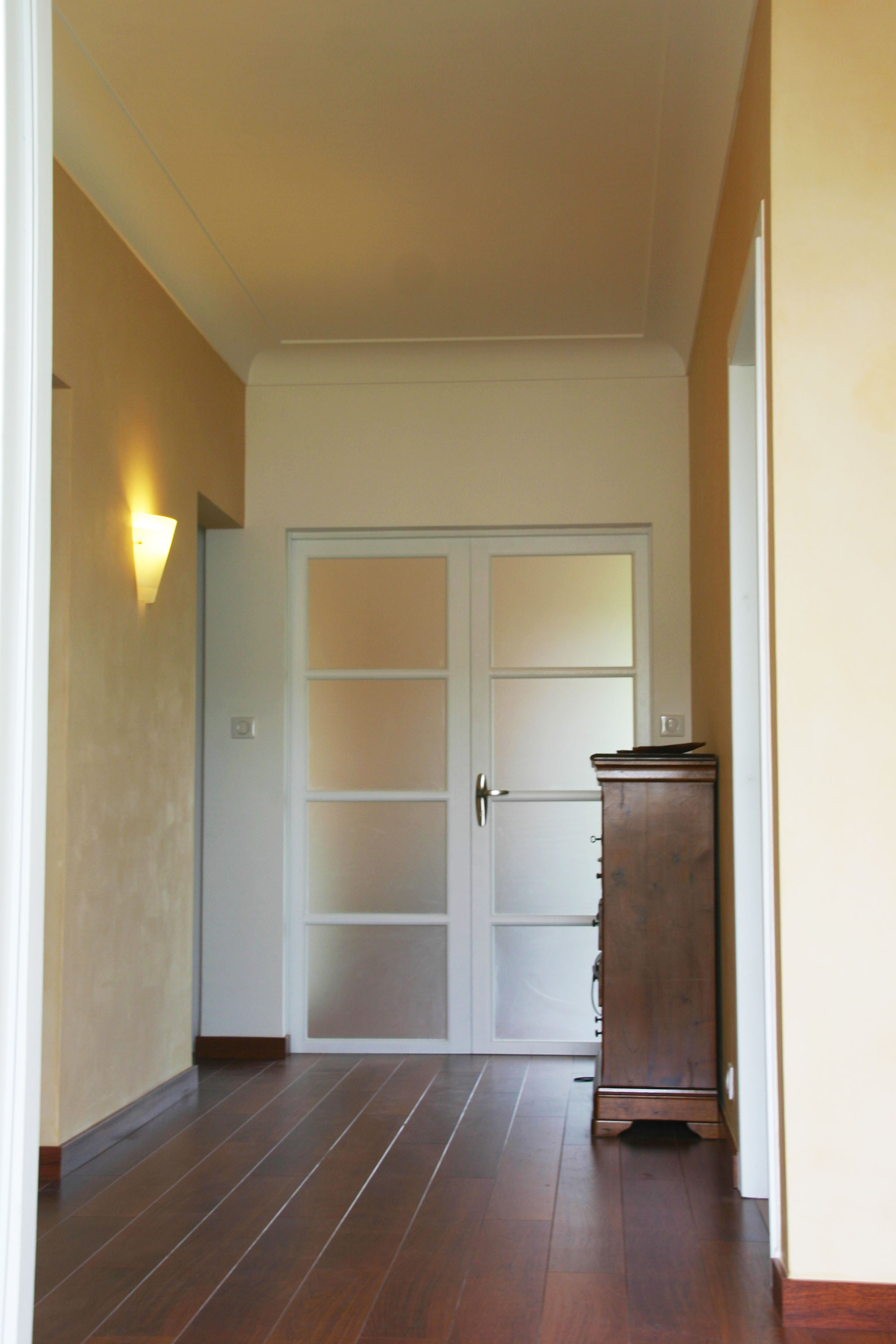 Agencement espace séjour et couloir renoveo