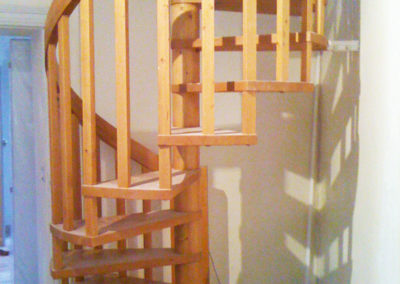 Escalier colimaçon avant rénovation